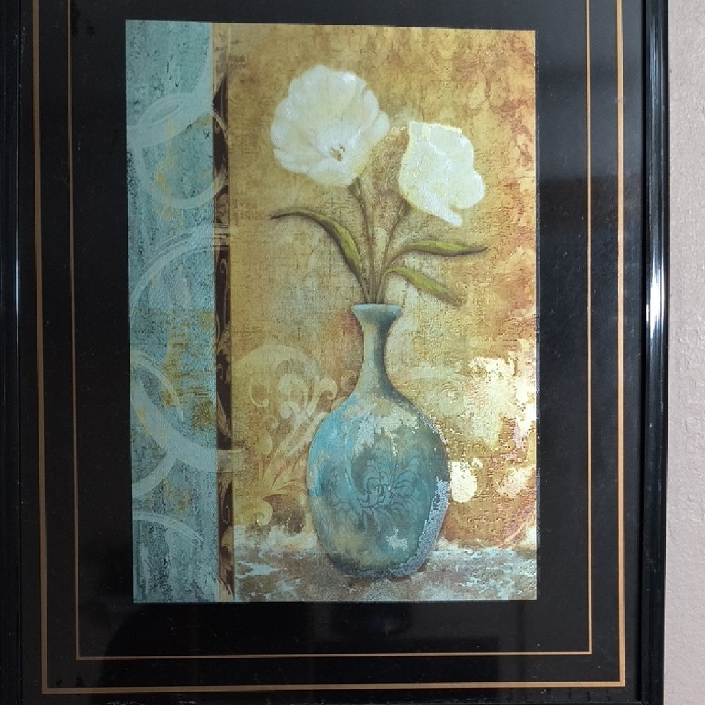 Elegant Floral Vase Art Print Set Of 3